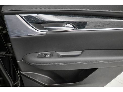 Certified 2023 Cadillac XT5 Premium Luxury image 19