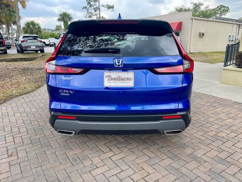 Used 2025 Honda CR-V Sport image 4