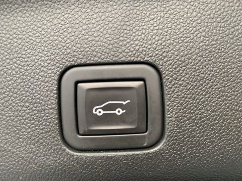 Used 2023 Chevrolet Tahoe LT w/ LT Signature Plus Package AWD/4WD image 10