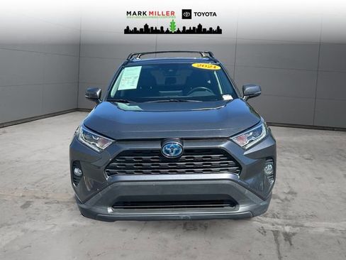 Used 2021 Toyota RAV4 XLE w/ Convenience Package AWD/4WD image 8