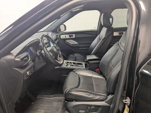 Used 2020 Ford Explorer ST w/ ST Street Pack AWD/4WD image 21