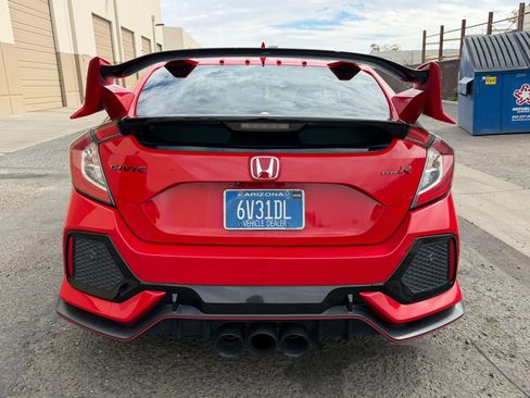 Used 2018 Honda Civic Type R image 8