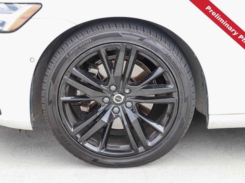 Used 2023 Volvo S60 B5 Plus w/ Climate Package FWD image 10