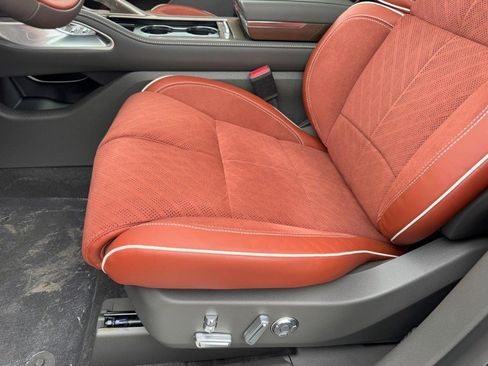 New 2025 Lincoln Nautilus Black Label w/ Jet Appearance Package image 26