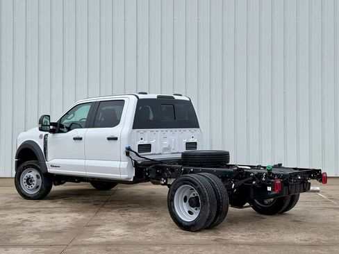 New 2026 Ford F550 4x4 Crew Cab Super Duty image 3