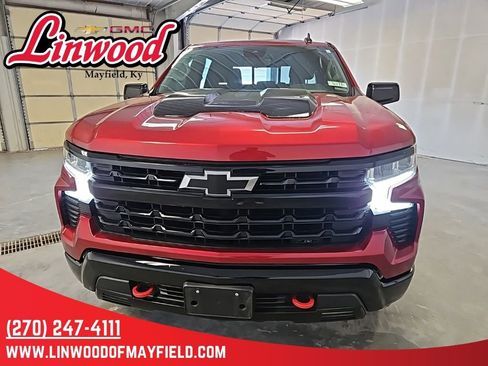 Used 2024 Chevrolet Silverado 1500 LT Trail Boss w/ Convenience Package II image 3