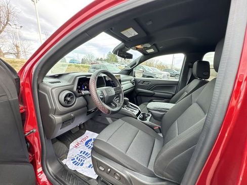 Certified 2024 Chevrolet Colorado Trail Boss w/ Advanced Trailering Package image 31