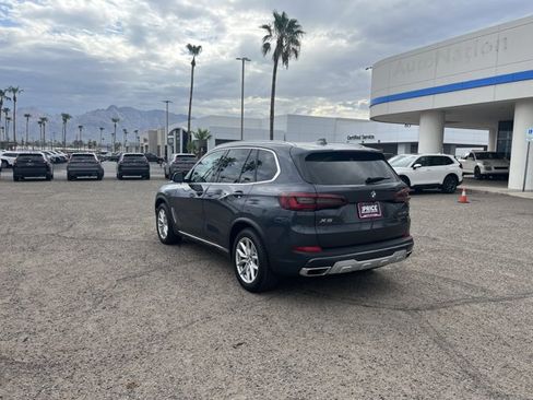 Used 2021 BMW X5 xDrive40i w/ Premium Package 3 AWD/4WD image 3