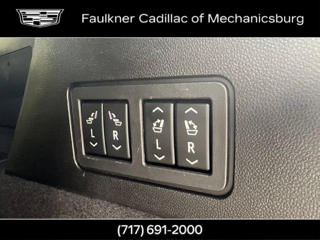 Used 2023 Cadillac XT6 Premium Luxury w/ LPO, Floor Liner Package AWD/4WD image 17
