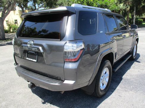 Used 2015 Toyota 4Runner SR5 Premium RWD image 9