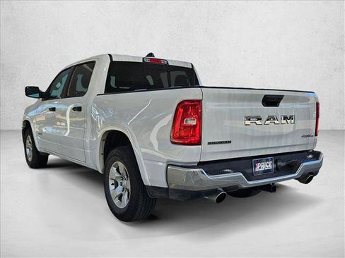 Used 2025 RAM 1500 Big Horn AWD/4WD image 7