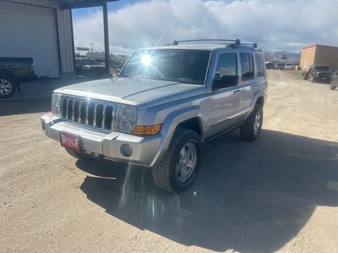 Used 2007 Jeep Commander Limited w/ Trailer Tow Group IV image 18