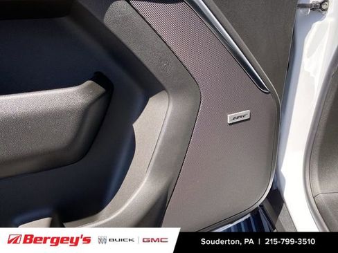 New 2026 GMC Yukon XL Denali w/ Denali Reserve Package AWD/4WD image 27