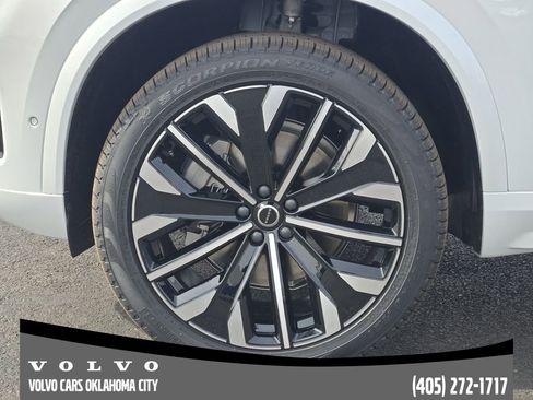 New 2026 Volvo XC90 B6 Ultra w/ Lounge Package AWD/4WD image 11