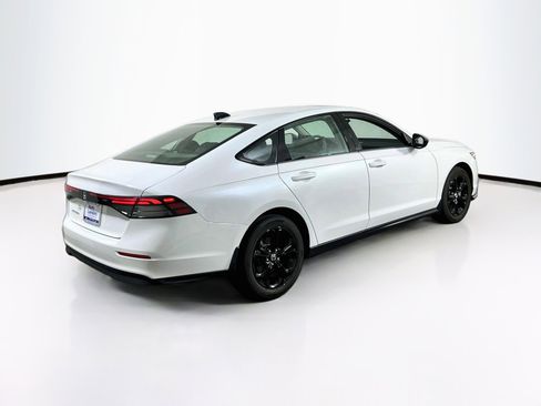 Used 2025 Honda Accord SE image 5