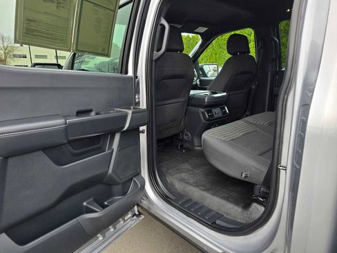 Used 2021 Ford F150 XL image 21