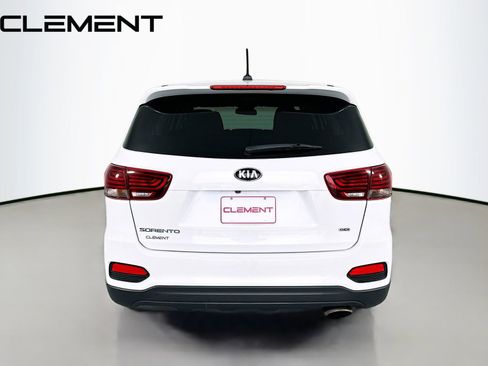 Used 2020 Kia Sorento LX FWD image 8