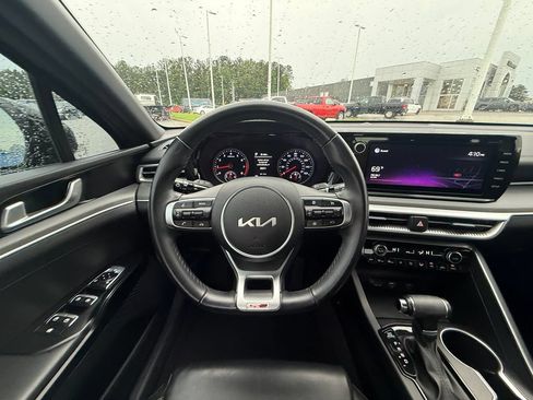 Used 2022 Kia K5 GT-Line FWD image 9