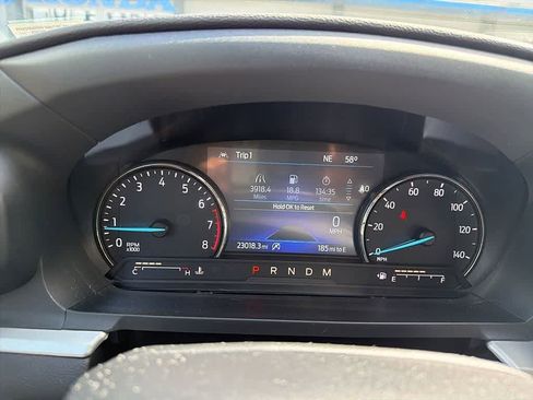 Used 2021 Ford Explorer XLT w/ Equipment Group 202A AWD/4WD image 21