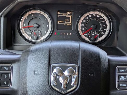 Used 2019 RAM 1500 Express w/ Express Value Package AWD/4WD image 26