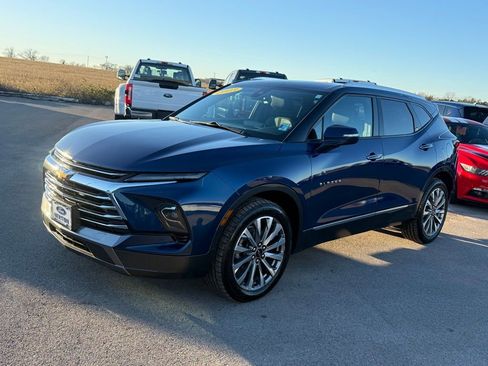 Used 2023 Chevrolet Blazer Premier image 40
