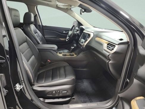 Used 2017 GMC Acadia Denali w/ Technology Package image 16