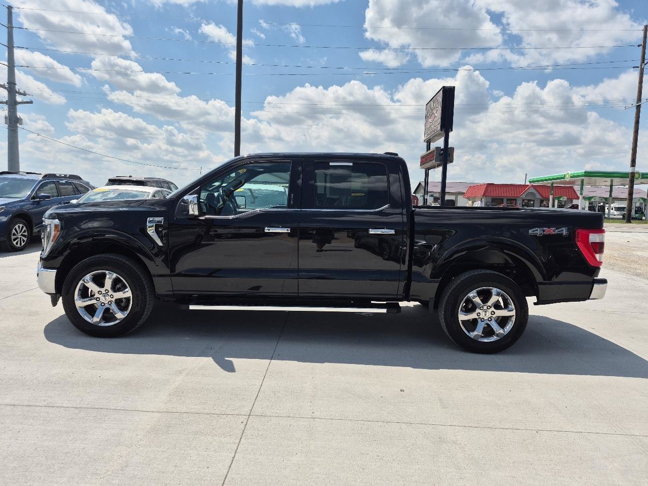 Used 2022 Ford F150 Lariat w/ Equipment Group 502A High AWD/4WD image 9