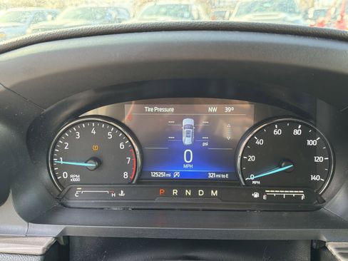 Used 2020 Ford Explorer Limited image 22