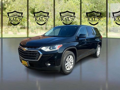 Used 2018 Chevrolet Traverse LS AWD/4WD image 1
