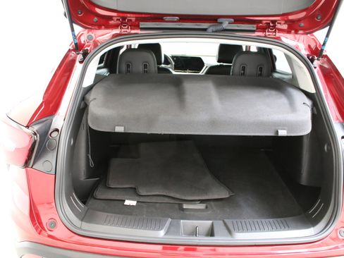 Used 2024 Chevrolet Trax LT FWD image 29