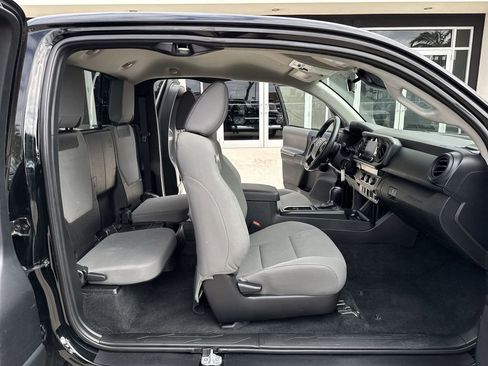 Used 2021 Toyota Tacoma SR w/ SR Convenience Package RWD image 38