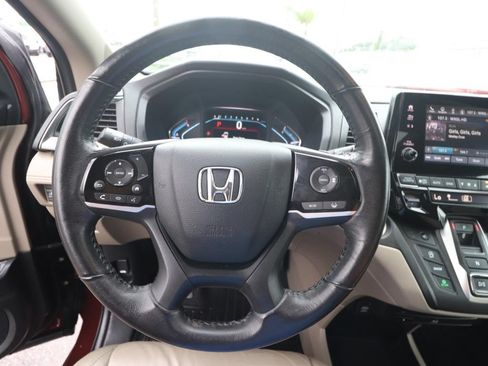 Used 2020 Honda Odyssey Touring image 18