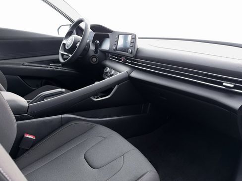 New 2026 Hyundai Elantra SE w/ Cargo Package FWD image 15