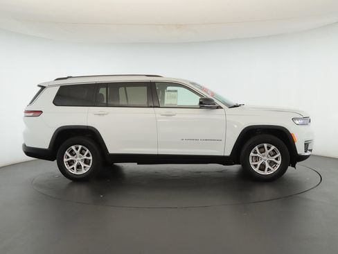 Used 2021 Jeep Grand Cherokee L Limited image 20