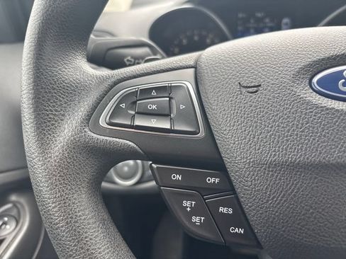 Used 2017 Ford Escape SE FWD image 17