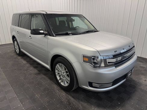 Used 2019 Ford Flex SEL image 2