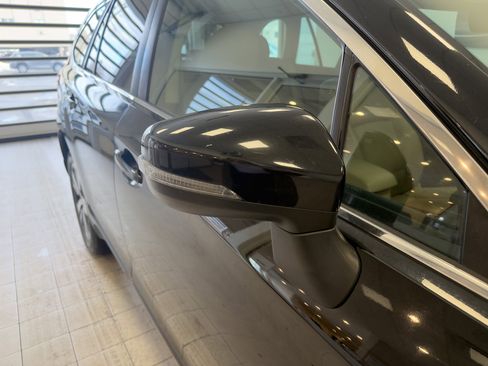 Used 2018 Subaru Outback 2.5i Limited image 12