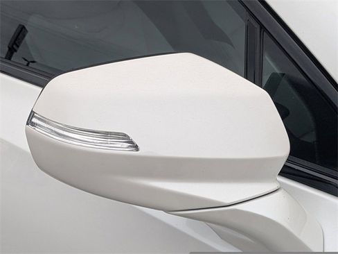 Used 2022 Cadillac XT4 Sport image 12