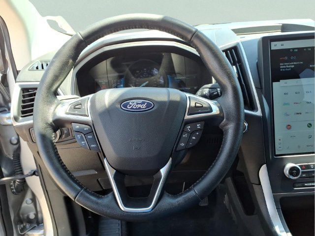 Used 2022 Ford Edge SEL AWD/4WD image 15