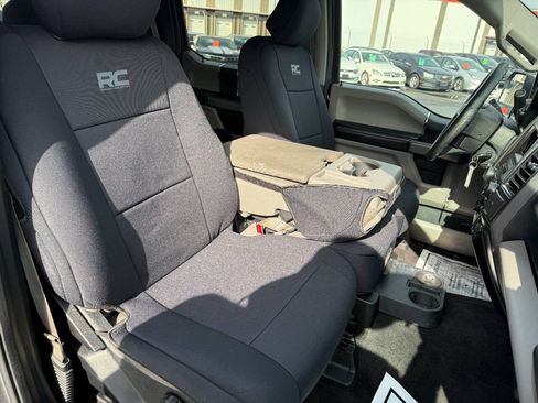 Used 2017 Ford F150 XLT AWD/4WD image 32