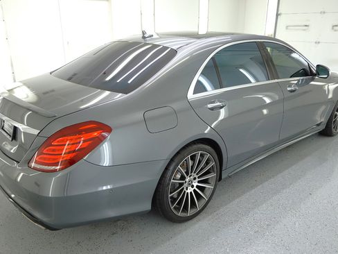 Used 2017 Mercedes-Benz S 550 Sedan w/ Sport Package w/ Sport Package image 10