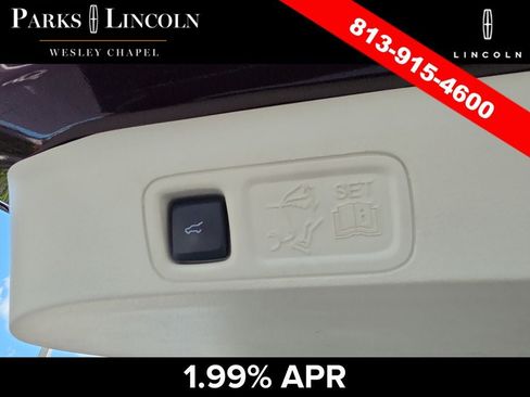 Used 2020 Lincoln Navigator Black Label w/ Cargo Convenience Package AWD/4WD image 9