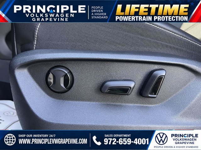 Used 2024 Volkswagen Atlas SE FWD image 14
