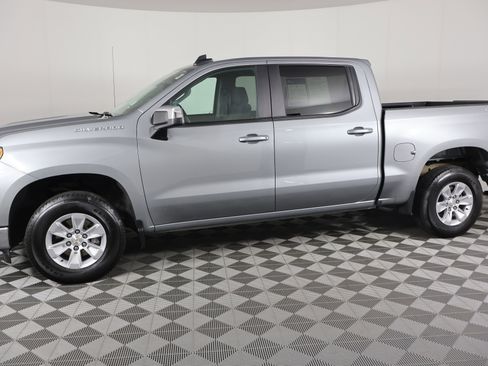 Used 2025 Chevrolet Silverado 1500 LT image 9
