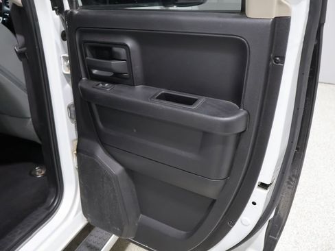 Used 2016 RAM 1500 Express AWD/4WD image 20