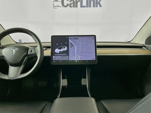 Used 2020 Tesla Model 3 Standard Range image 28