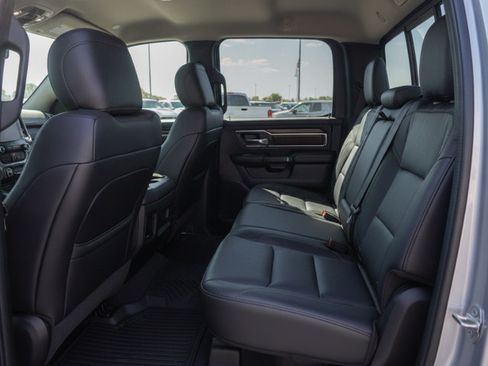 Used 2022 RAM 2500 Laramie AWD/4WD image 4