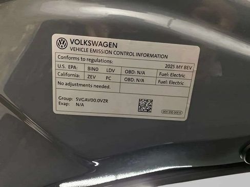 Used 2025 Volkswagen ID.4 Pro RWD image 85