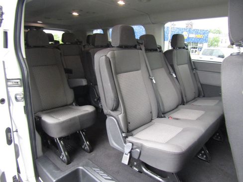Used 2024 Ford Transit 350 XLT RWD image 27