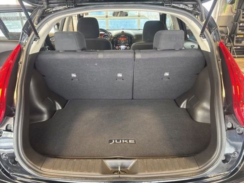 Used 2014 Nissan Juke SV image 17